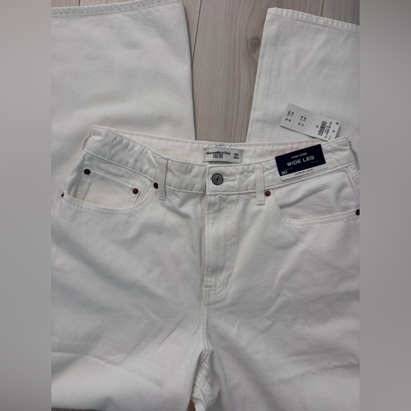 Abercrombie & Fitch White Wide-Leg Jeans - Picture 5 of 11